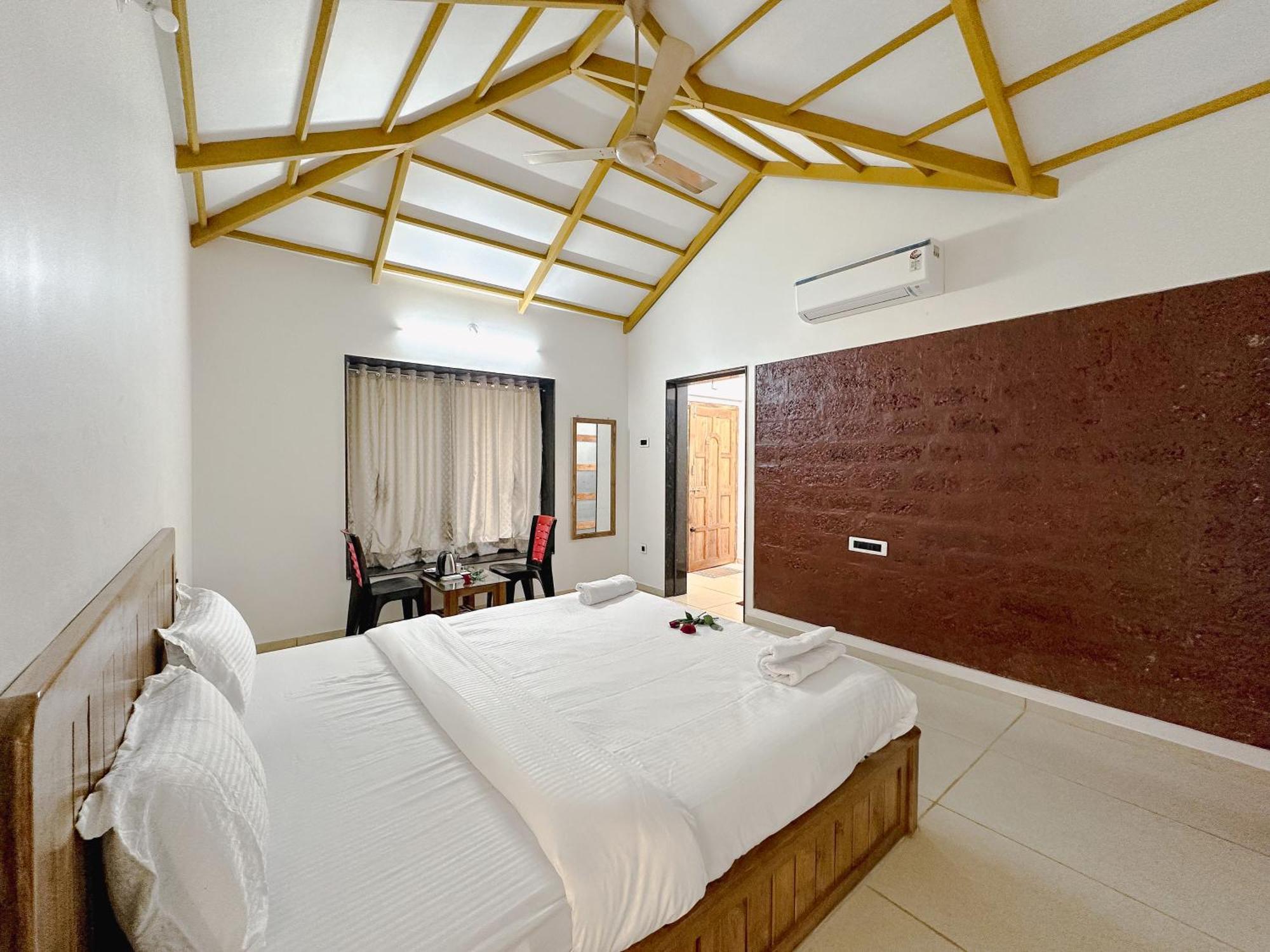 Prasad Villas And Homestay Mathagāva Eksteriør billede